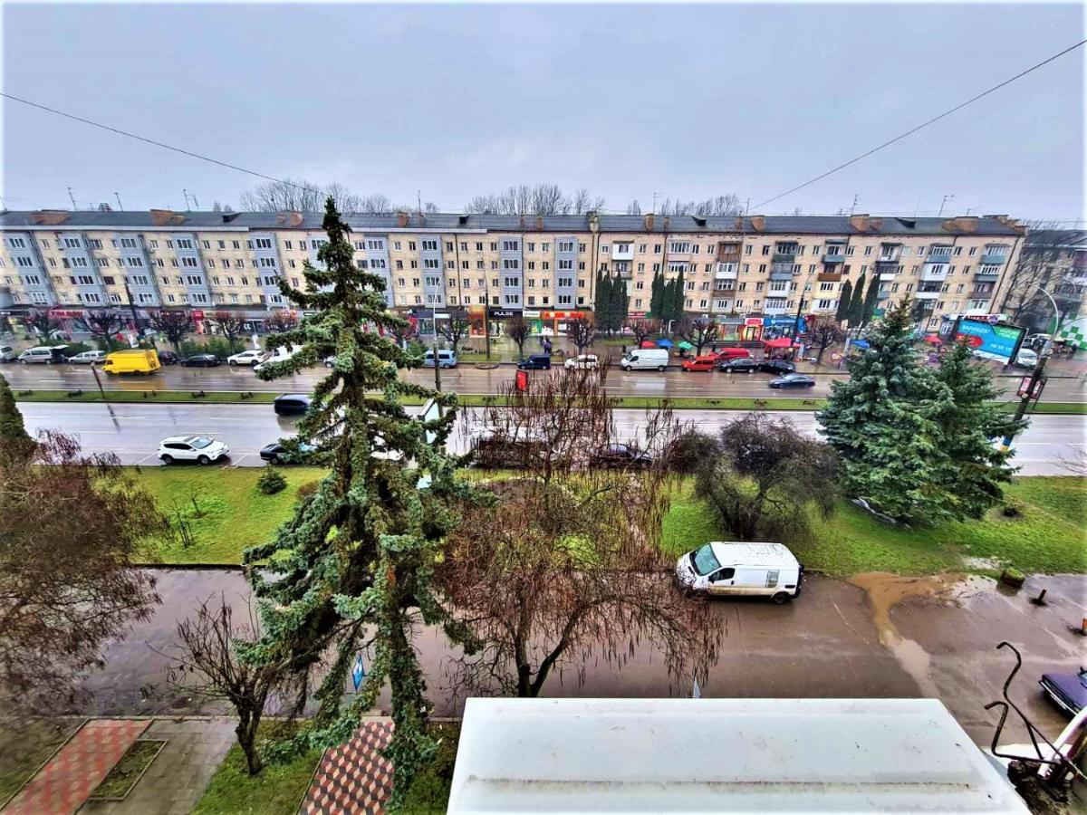 82-Avenue Apartment Chernivtsi Exterior photo